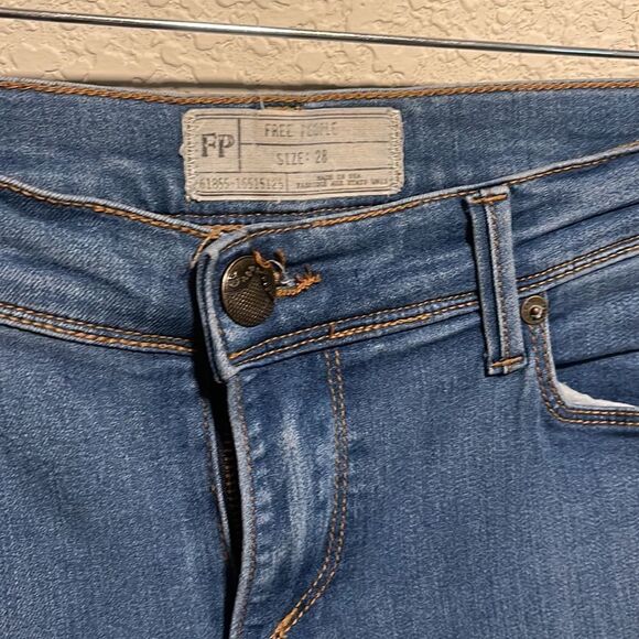 Free People- Skinny Jeans, Size 28 - Picture 2 of 6